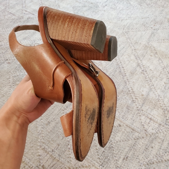 SALE !! Treasure & Bond wrap sandals - Picture 4 of 4